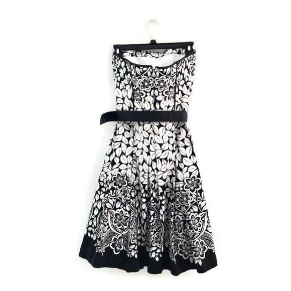 Women's White House Black Market Floral Strapless Fit and Flare Dress with Belt - Picture 2 of 11